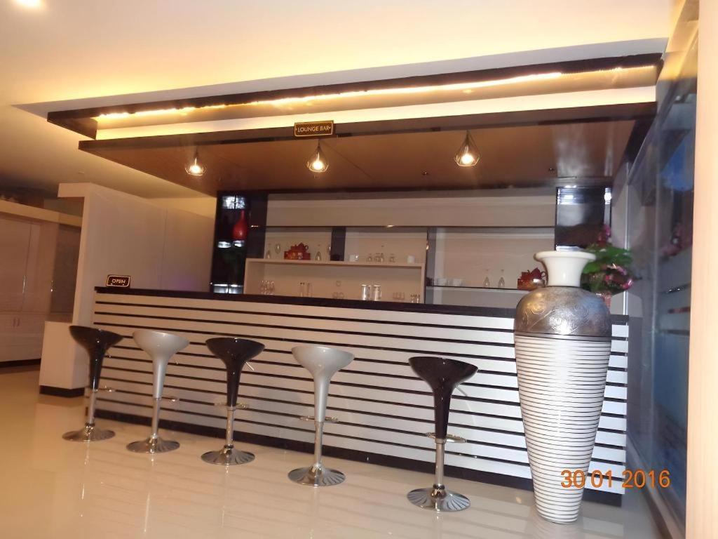 Grand Dian Hotel Slawi Tegal  Exteriör bild