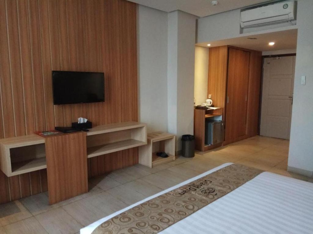 Grand Dian Hotel Slawi Tegal  Exteriör bild