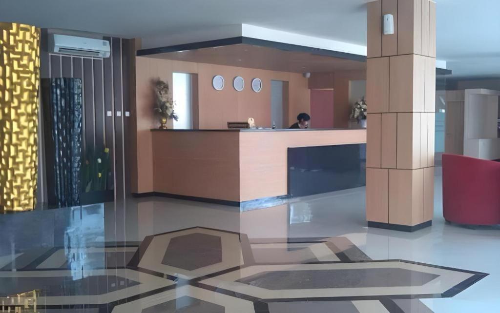 Grand Dian Hotel Slawi Tegal  Exteriör bild